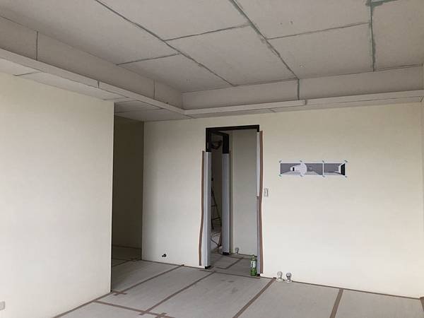 惠宇澄品住宅設計 主臥室空間天花板批ab膠施工紀錄.jpg