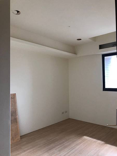 惠宇澄品住宅設計 女孩房空間天花板水電燈具挖孔施工紀錄.jpg