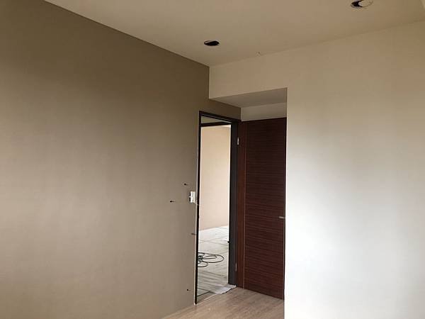 惠宇澄品住宅設計 女孩房天花板油漆跳色施工完成.jpg
