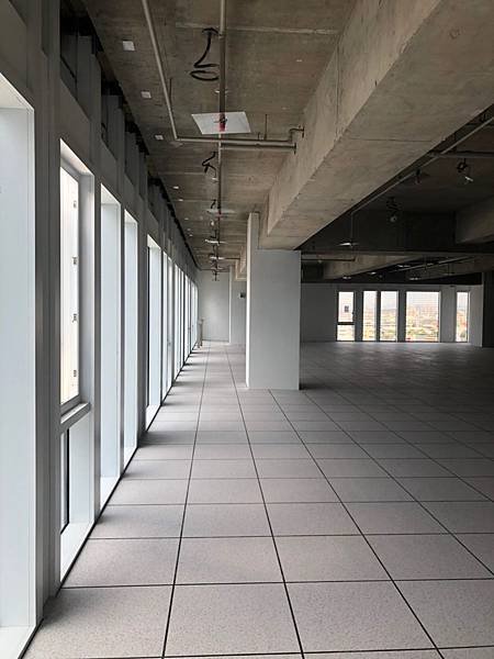 台中軟體園區辦公室設計 室內空間丈量紀錄 (2).jpg