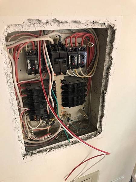 昌臨皇家舊屋改造 水電配線施工紀錄.jpg