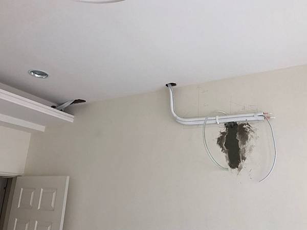 遊園路老屋改造 三樓冷氣配管施工紀錄 (3).jpg