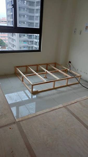 主臥室天花板封板 (2).jpg