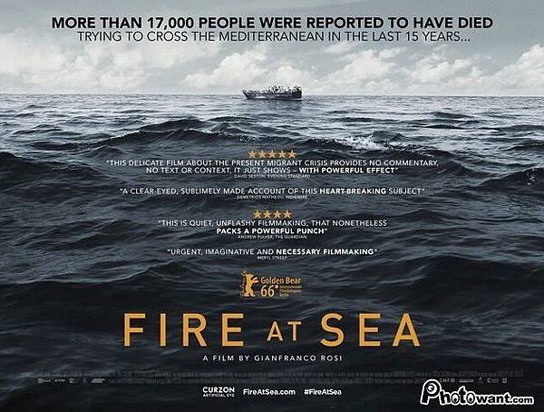 海上焰火 Fire at Sea 