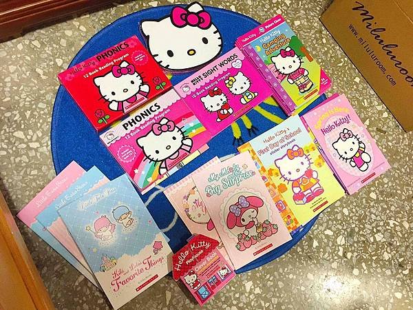 Scholastic Hello Kitty Cindy (1).jpg