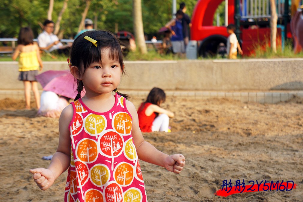 彤彤2Y5M6D-12大安玩沙.jpg