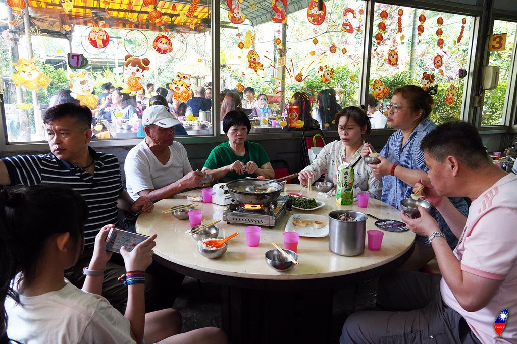 台中潭子11山田餐飲店用餐.jpg