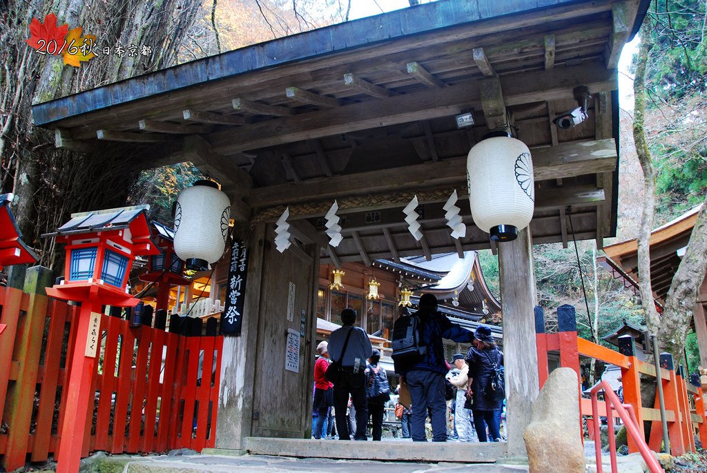 1121-130經過山門後就進入貴船神社本身.jpg