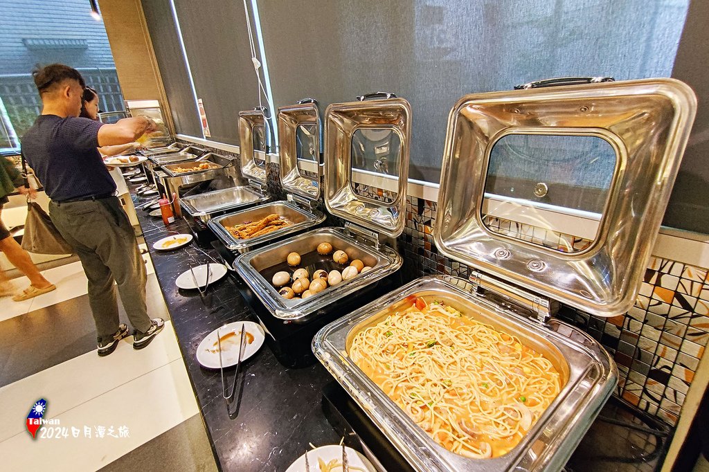 嘉義日月潭三日遊0729-003嘉義尊皇大飯店早餐廳自助吧.jpg