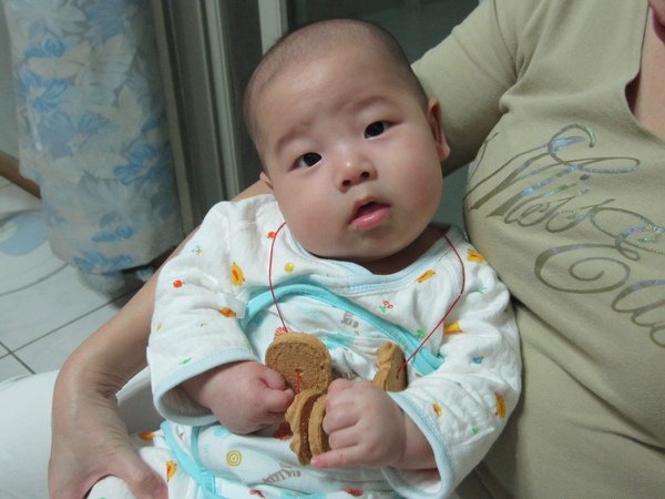 小小滴口水啦