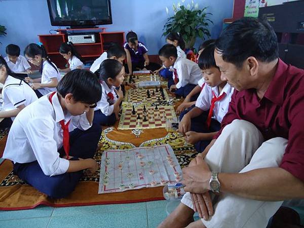 孩童下棋區.JPG