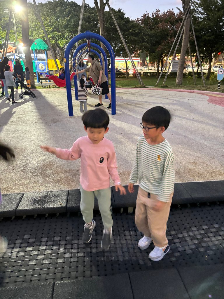 [我的2個小情人]  出國的前奏真的很忙 2023.12