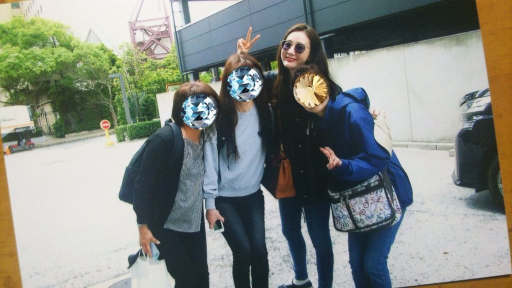 D8x_tfAVUAAPMgR