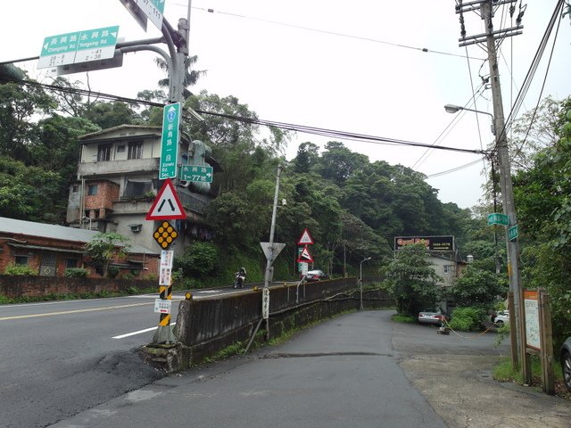 屈尺古道、屈尺山、青獅山 (51).JPG