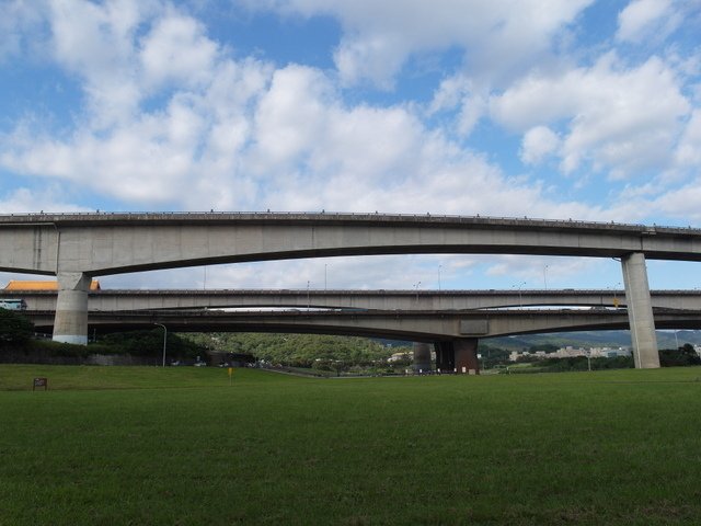 基隆河自行車道 (17).JPG