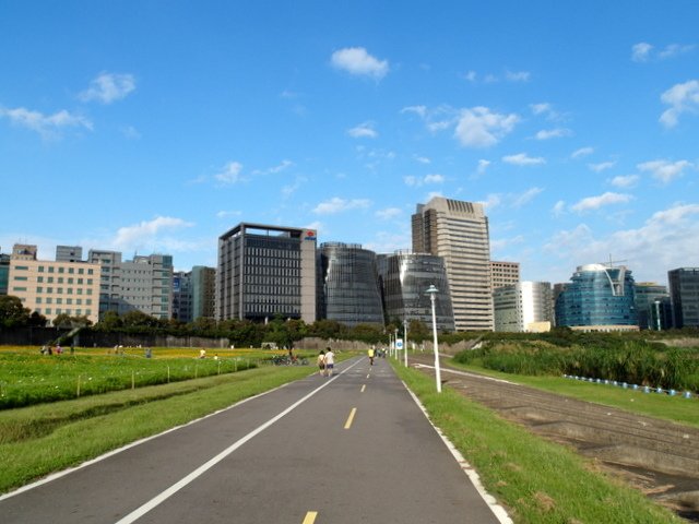 基隆河自行車道 (36).JPG