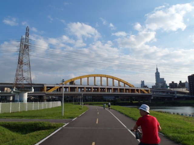 基隆河自行車道 (47).JPG