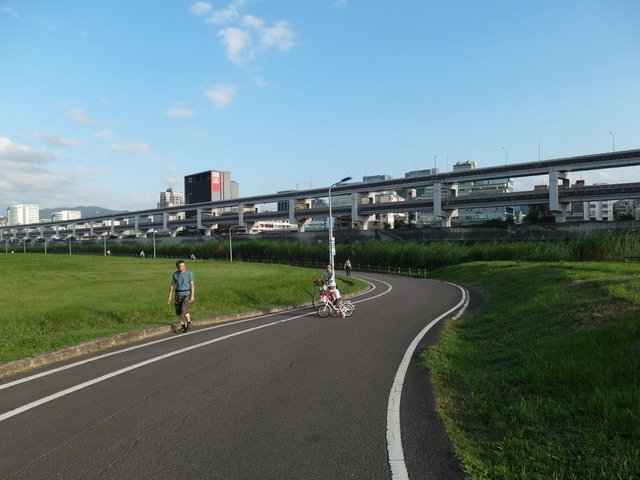 基隆河自行車道 (65).JPG