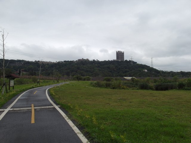 大鶯綠野景觀自行車道 (22).JPG