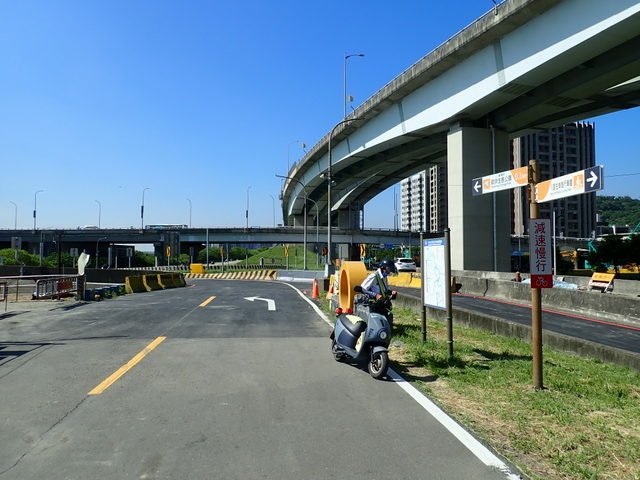 八里 (170).JPG