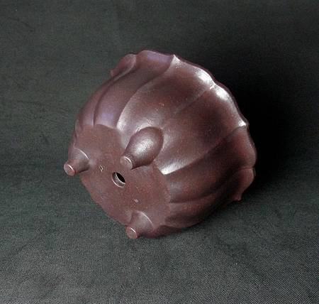 【進口紫砂盆】古紅泥 - 中品-三猫足菱花盆  07 10