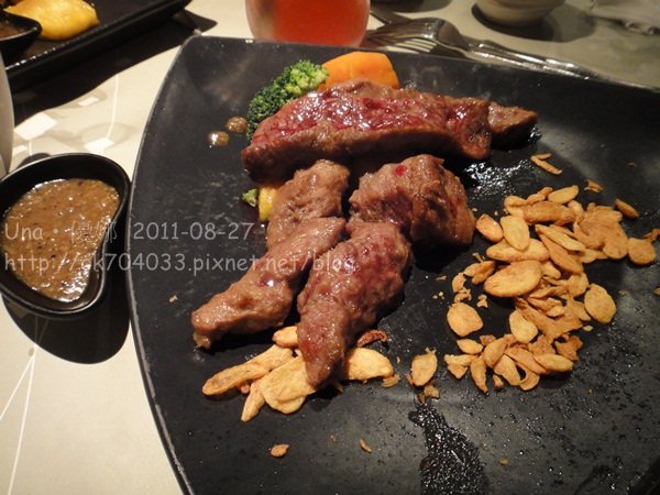 香蒜瓦片牛肉-陶板屋光復南店.JPG