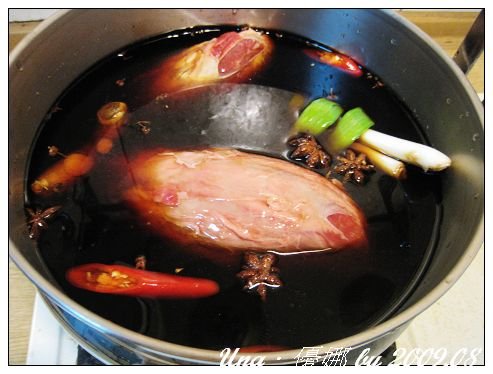 悶燒鍋滷牛腱2.jpg