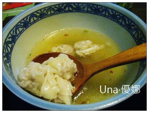 10微波桂冠冷凍雲吞湯.jpg