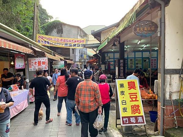 111.10.23柿外桃源之旅～清安豆腐街．雪山坑秘境．採摘