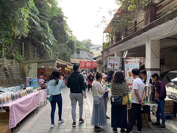 111.10.23柿外桃源之旅～清安豆腐街．雪山坑秘境．採摘