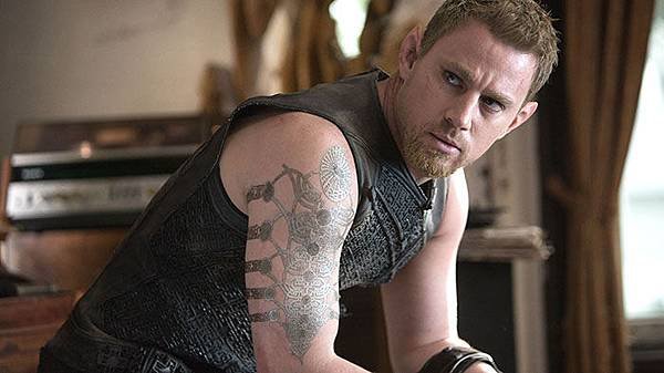 Jupiter-Ascending-8-Channing-Tatum