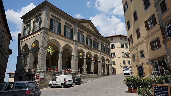 DSC02276.希紐列利劇院 Teatro Signorelli