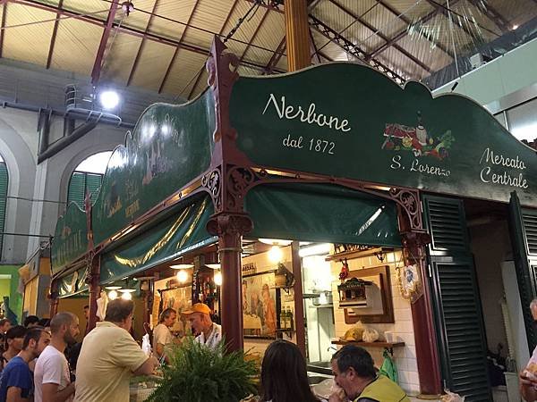 2015-06-13 13.33.15_中央市場 Mercato Centrale_牛肚包
