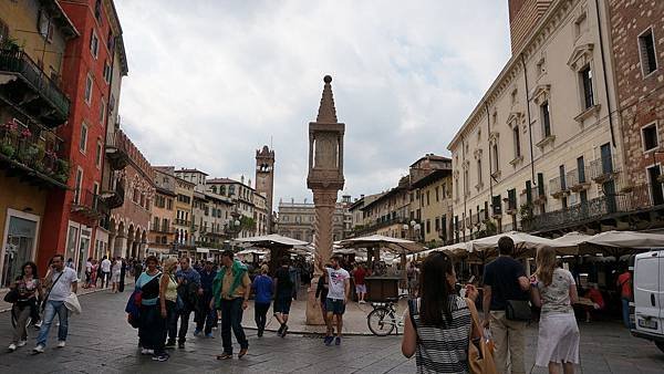 DSC03311.香草廣場 Piazza delle Erbe