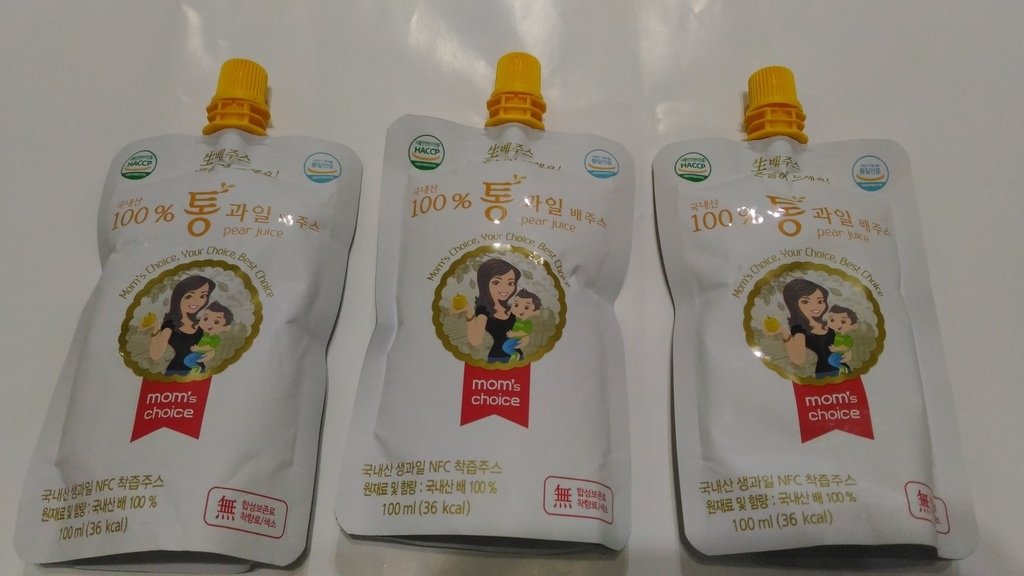 1.jpg - 1110713-mom&apos;s choice 水梨汁 100%韓國水梨純果汁 天然無添加的自然甜