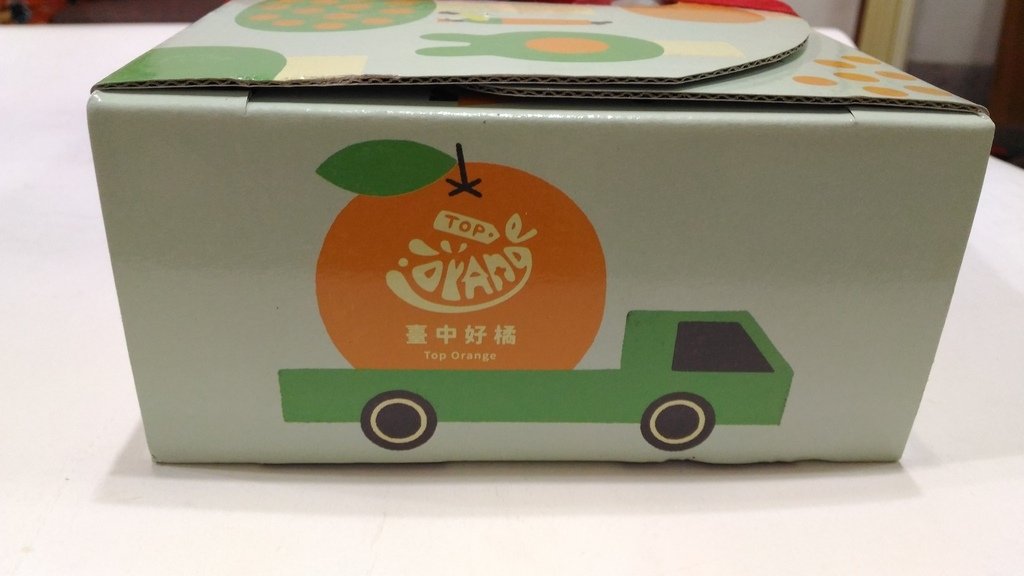 P_20211203_175401.jpg - 1101203-臺中好橘 25A八入禮盒(2KG) 包大山聯名款 友善環境及具產銷履歷之精品椪柑~
