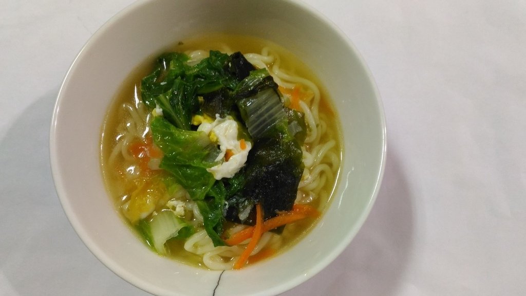 P_20211023_182523.jpg - 1101023-春捲泡麵~