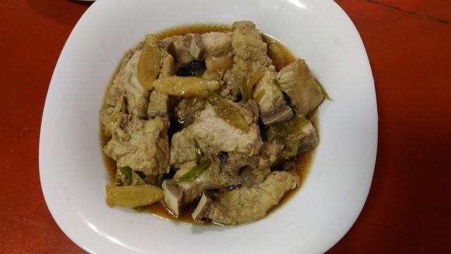 P_20201004_111845.jpg - 1091004-蒜苗醬燒鯊魚肉~