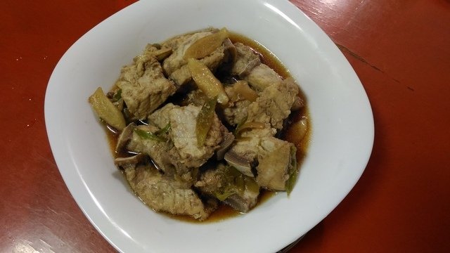 P_20201004_111906.jpg - 1091004-蒜苗醬燒鯊魚肉~