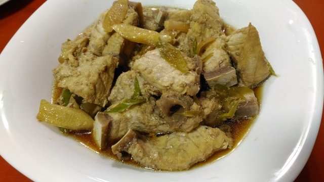 P_20201004_111923.jpg - 1091004-蒜苗醬燒鯊魚肉~