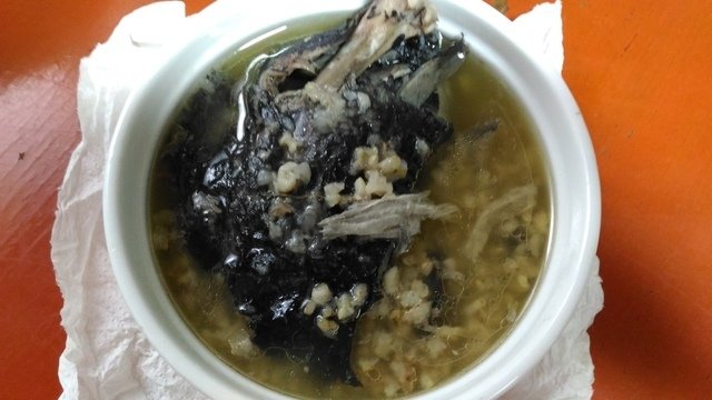P_20200709_173602.jpg - 1090709-烏骨糙米蔘雞湯~