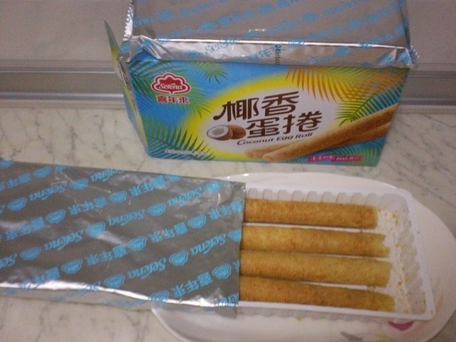 1.JPG - 1080723-喜年來6月份椰香蛋捲分享包試吃~~