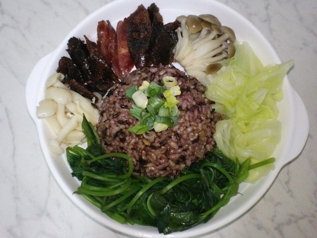 10.JPG - 1071024-綜合臘味飯~~
