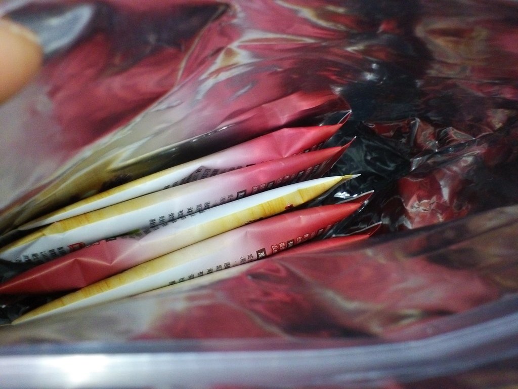 26.JPG - 1060408-聯華食品萬歲牌元氣無加糖什穀堅果飲(松子玄米+腰果紫米)^_^ ~~