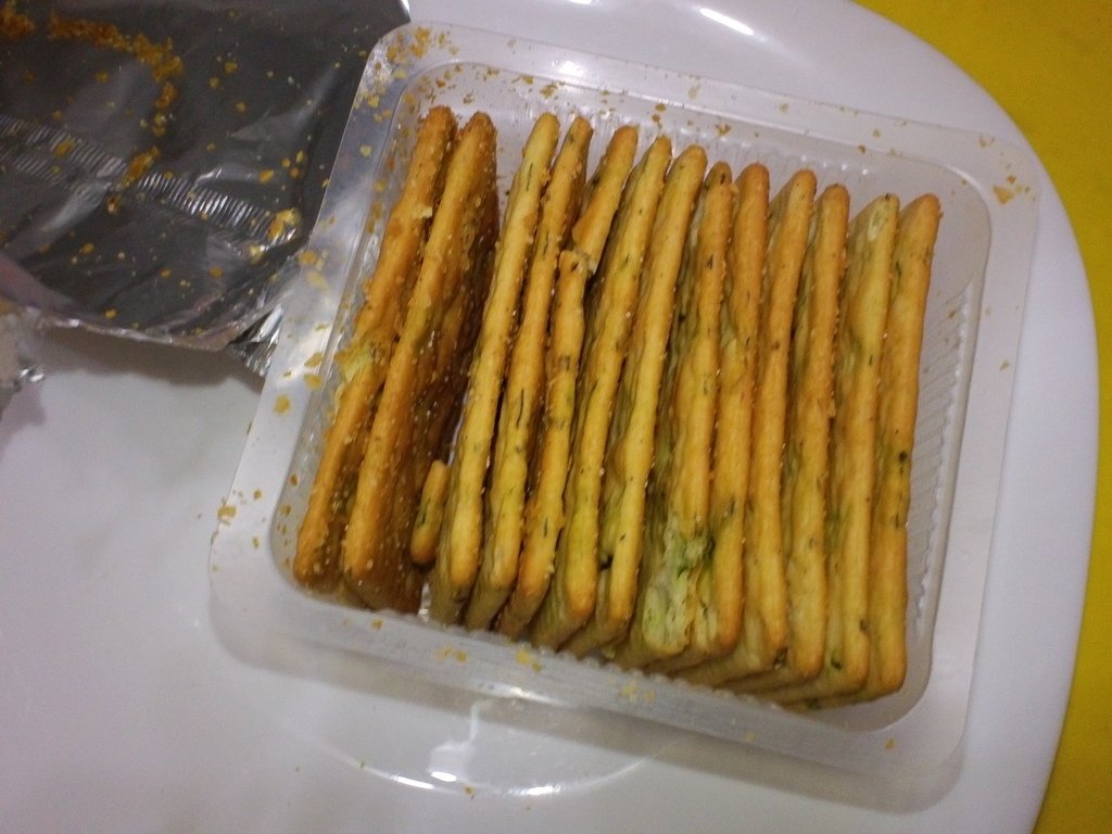 14.JPG - 1051016-喜年來香蔥蘇打餅乾~~