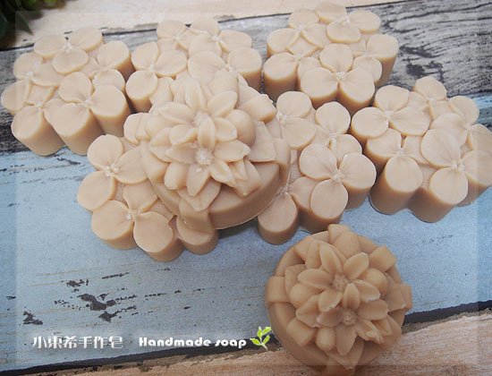 榛果嫩白洗面皂．玉容散600g