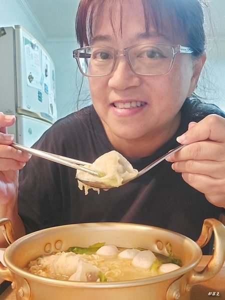 葉媽手工爆漿高麗菜捲讓一個人的餐桌也能豐盛味美（真材實料不含