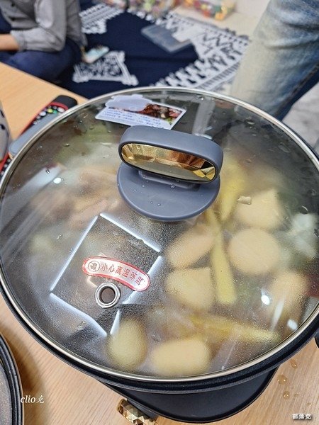 義大利Giaretti鴛鴦電火鍋，一鍋多菜享百味，無明火烹調
