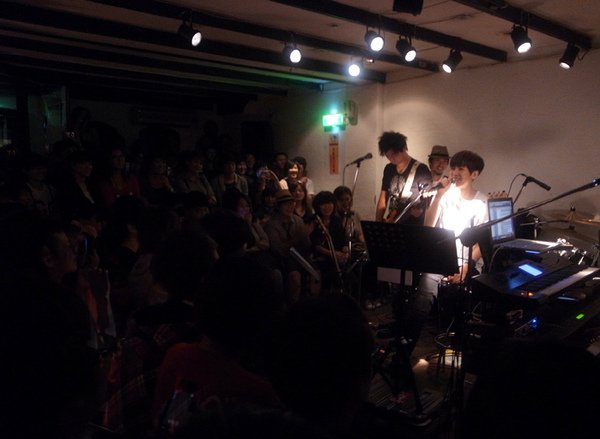R1246862.jpg