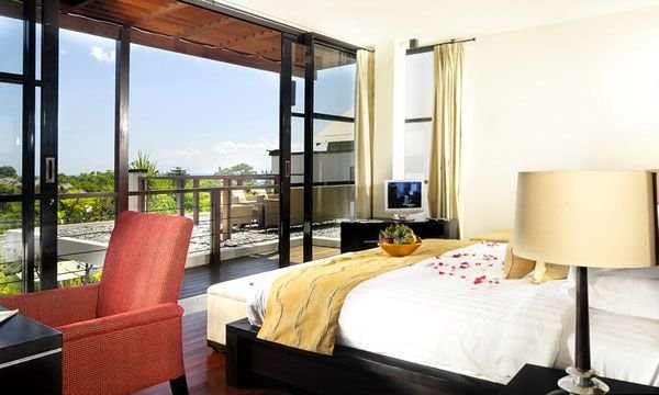 bedroom-ocean-view-house.jpg